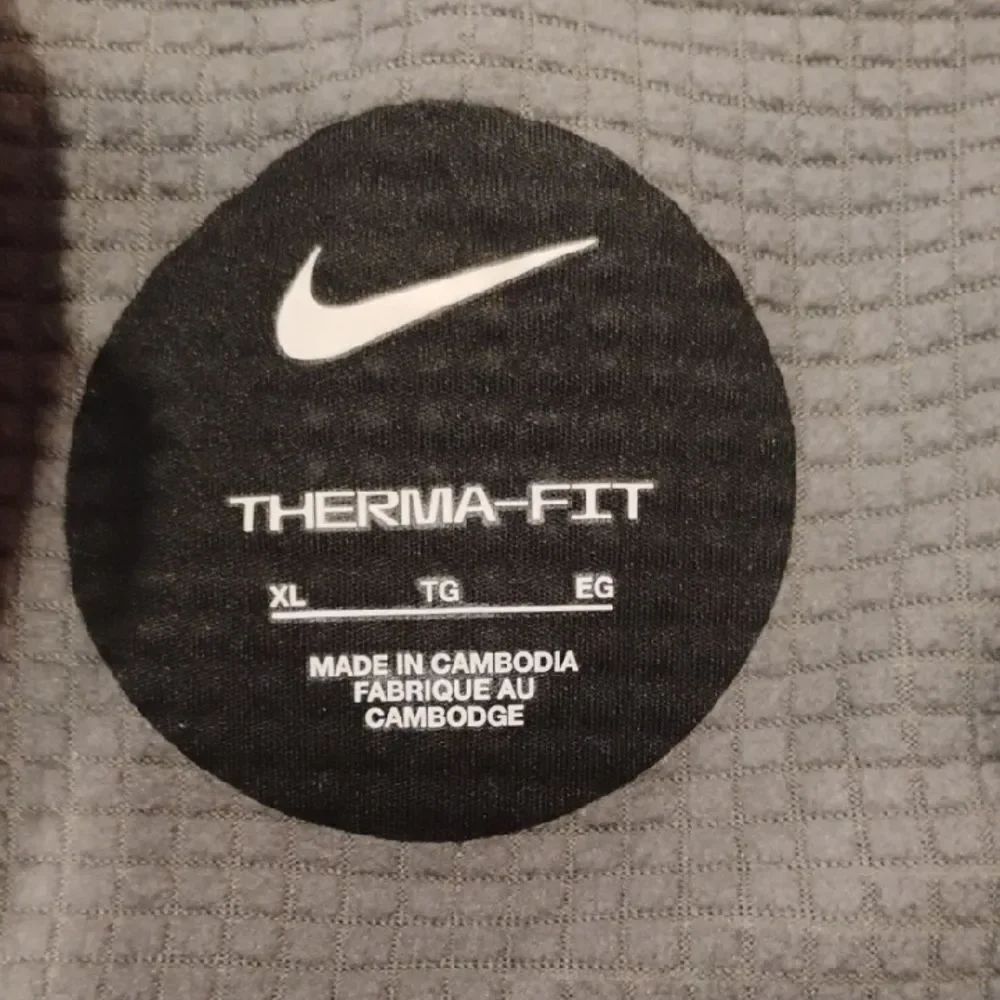 Nike Men's Performance Gray Jacket - Picture 2 of 5
